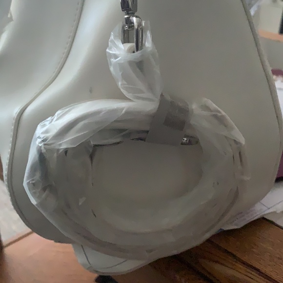 Nice white bag - Picture 6 of 6